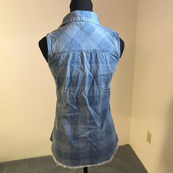 Silver Jeans Vest Top - Picture 3 of 6